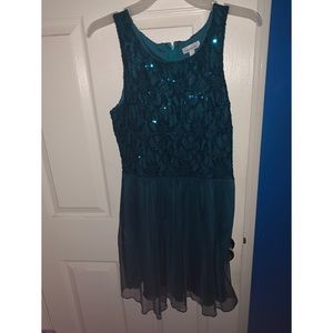 Sequined/laced pattern formal dress